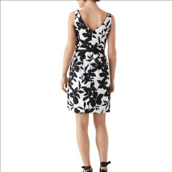 WHBM Sleeveless Fit and Flare Dress 14 - Picture 3 of 10